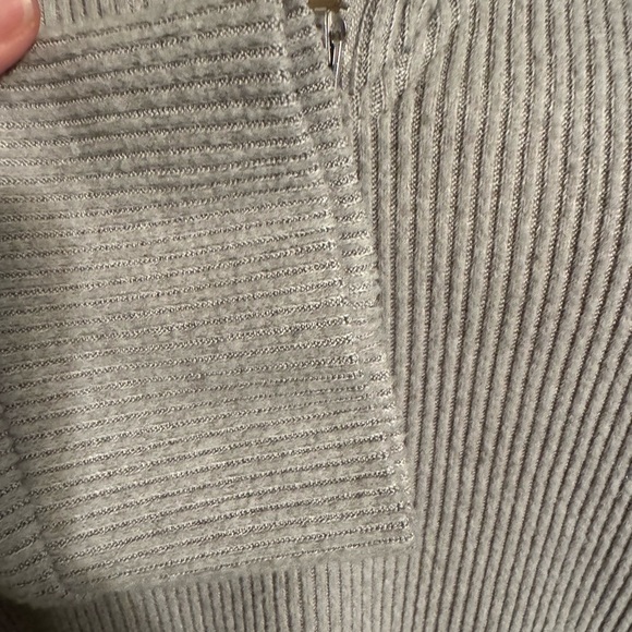 Kinesis size Large Gray Quarter-Zip Pullover EUC - Picture 3 of 9